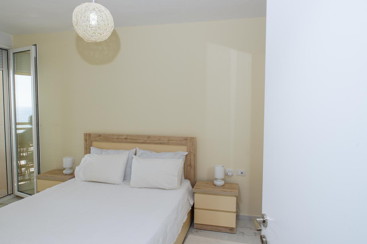 Sunset Apartment Saranda Bay Екстериор снимка