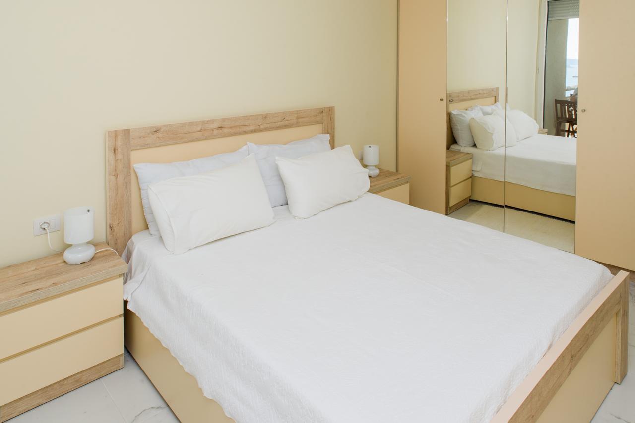 Sunset Apartment Saranda Bay Екстериор снимка